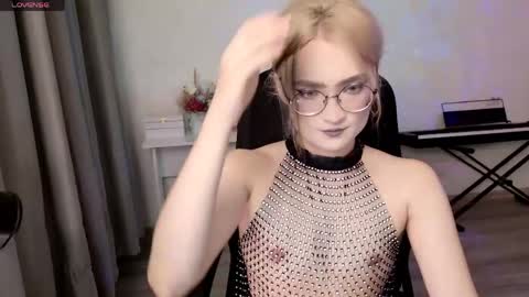 _meow_neko_ online show from 25, 4, 2026