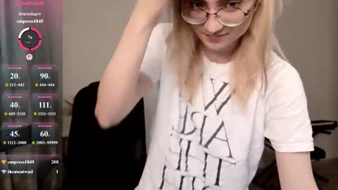 _meow_neko_ online show from 14, 7, 2026
