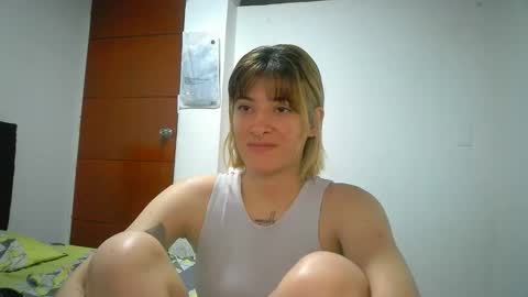 Mia-foster online show from 28, 4, 2026