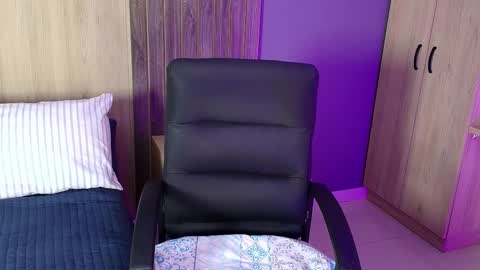 Snapshot of _miamiller_ chatting on 3, 3, 2025 _miamiller_ online show from 3, 3, 2025