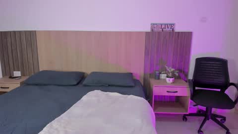 Snapshot of _miamiller_ chatting on 25, 9, 2025 _miamiller_ online show from 25, 9, 2025