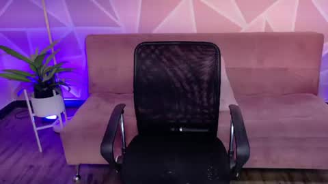 Call me Miley  online show from 28, 7, 2026