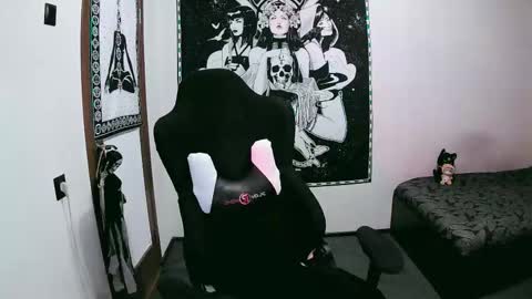 Snapshot of _millisi_ chatting on 6, 3, 2025 Millisi online show from 6, 3, 2025