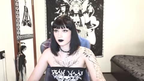 Snapshot of _millisi_ chatting on 26, 10, 2025 Millisi online show from 26, 10, 2025