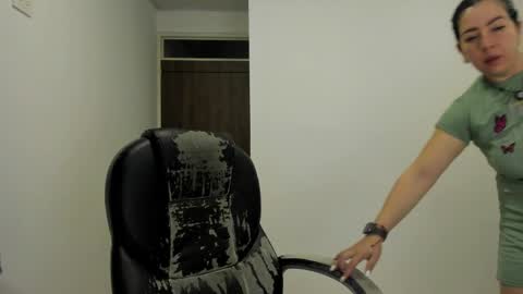 _miss_coco_ online show from 25, 4, 2026