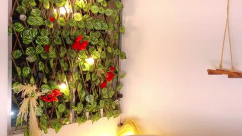 karoline uwu online show from 12, 3, 2025