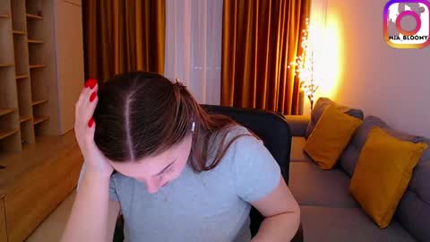 Mia online show from 21, 4, 2026