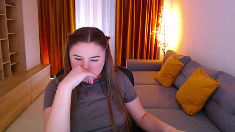 Mia online show from 23, 4, 2026