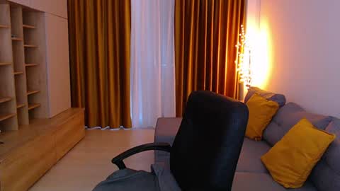 Mia online show from 13, 6, 2026