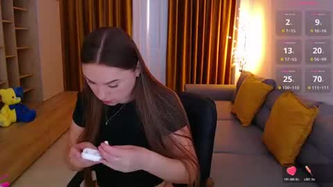 Mia online show from 23, 7, 2026