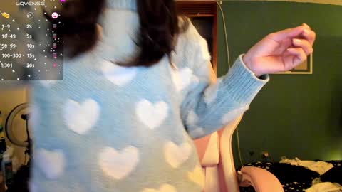 Snapshot of _moon_cake_ chatting on 3, 2, 2025 Next stream 950 pm Colombia time xd online show from 3, 2, 2025