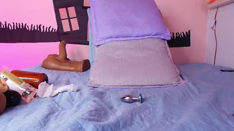 MORGAN CELESTE online show from 16, 10, 2025