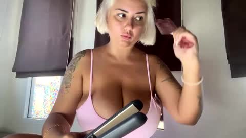 Francine Aisi Morpho - a genus of blue butterflies. online show from 3, 3, 2025