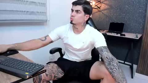 _mrcock_ online show from 5, 8, 2026