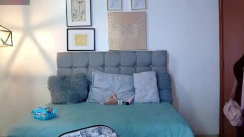 _naomi_s online show from 25, 4, 2026