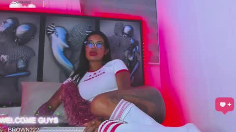 Snapshot of _naomibrown_ chatting on 26, 9, 2025 naomi brown online show from 26, 9, 2025