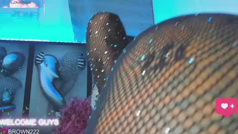 Snapshot of _naomibrown_ chatting on 1, 10, 2025 naomi brown online show from 1, 10, 2025