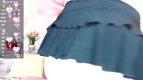 Snapshot of _natalie_milf_ chatting on 20, 2, 2025 _natalie_milf_ online show from 20, 2, 2025