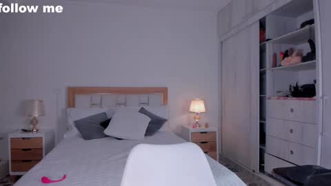  Natasha online show from 8, 1, 2025