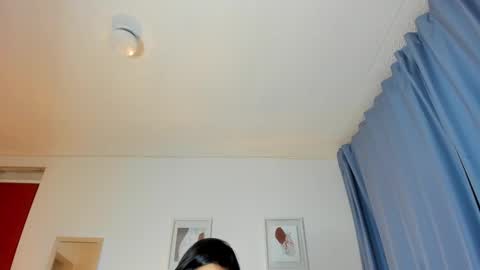 independent model natha online show from 29, 1, 2025