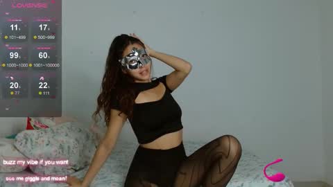 _nayade_ online show from 14, 10, 2025