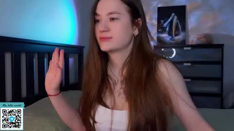 Mia with a big heart  online show from 2, 10, 2025