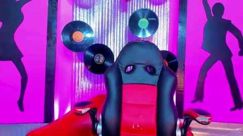 Nicky  Please help me with your thumbs up its importan online show from 20, 4, 2026