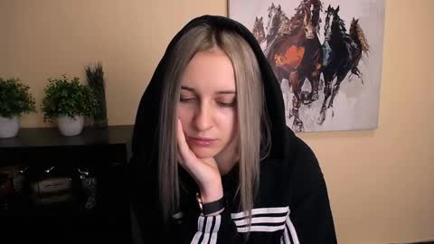 Nica online show from 11, 4, 2026