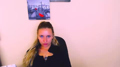 Snapshot of _nicole_new chatting on 29, 7, 2026 Nica online show from 29, 7, 2026