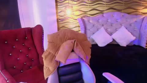 Nina Harpper online show from 10, 7, 2026