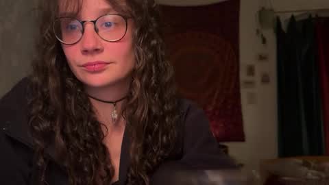 Mila online show from 23, 4, 2026