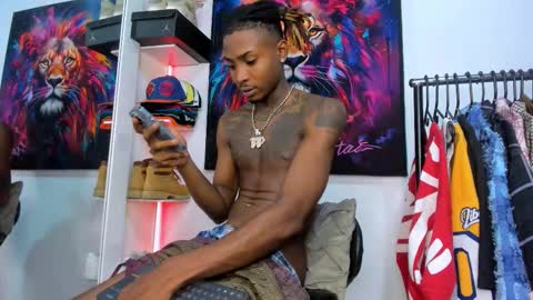 Snapshot of _pantera_09 chatting on 19, 10, 2025 Kevin online show from 19, 10, 2025