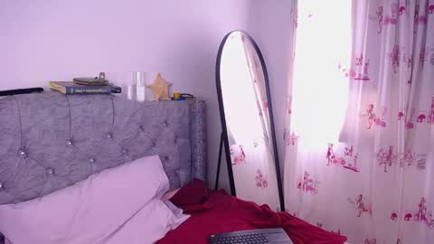 Paris online show from 1, 12, 2025