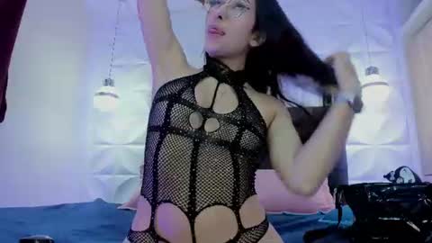 Pau online show from 18, 7, 2026