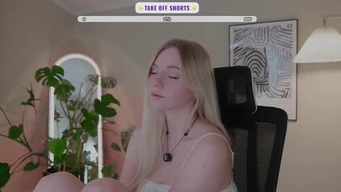 Snapshot of _penisflytrap_ chatting on 9, 9, 2025 Viktoria online show from 9, 9, 2025