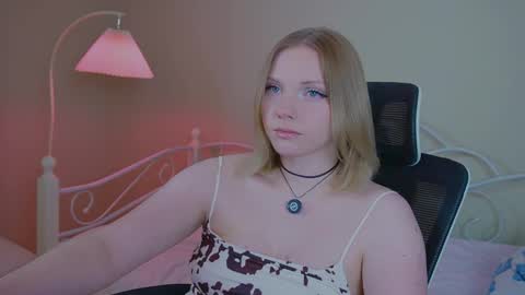 Snapshot of _penisflytrap_ chatting on 21, 2, 2026 Viktoria online show from 21, 2, 2026