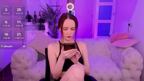 Maisie online show from 21, 9, 2025