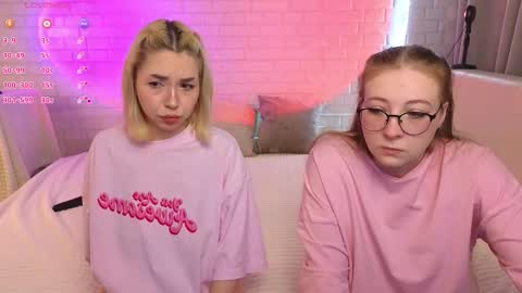 Merlizz Eva Jane Mila Nicole  left to right  online show from 22, 11, 2025