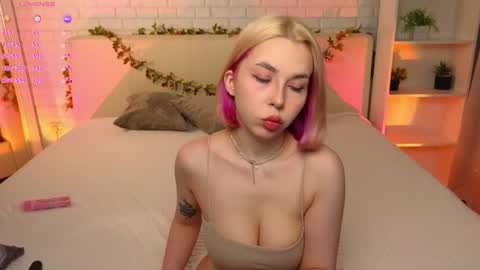 Merlizz Eva Jane Mila Nicole  left to right  online show from 1, 3, 2026