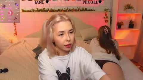 Merlizz Eva Jane Mila Nicole  left to right  online show from 14, 6, 2026