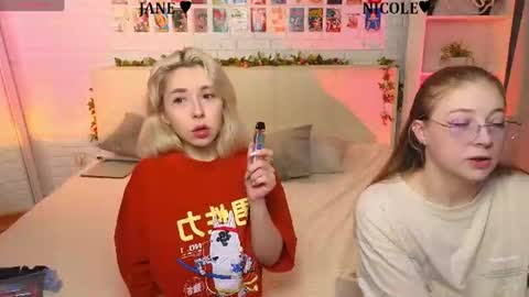 Merlizz Eva Jane Mila Nicole  left to right  online show from 3, 7, 2026
