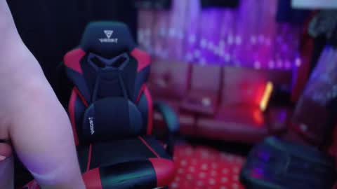 REDxxx online show from 27, 2, 2025