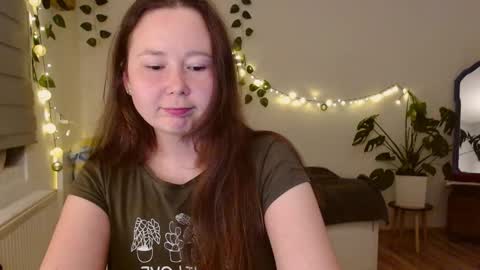 Snapshot of _rosie_cheeks_ chatting on 23, 9, 2025 See you online show from 23, 9, 2025