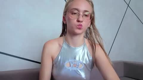 Snapshot of _ruby_kim chatting on 29, 7, 2026 Ruby online show from 29, 7, 2026
