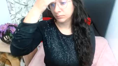 _saraximena_ online show from 11, 6, 2026