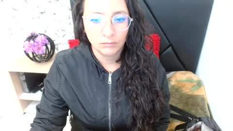 _saraximena_ online show from 24, 7, 2026