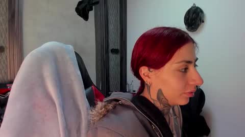 Selene online show from 4, 2, 2026