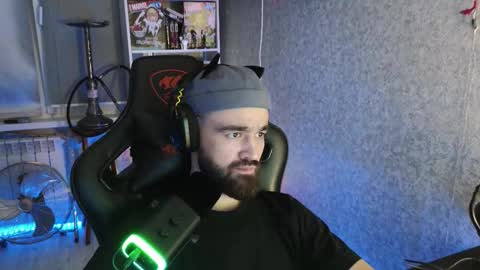 Ask me online show from 12, 10, 2025