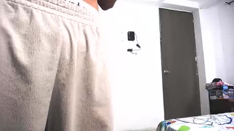 Juan Pablo-independent model online show from 20, 4, 2026