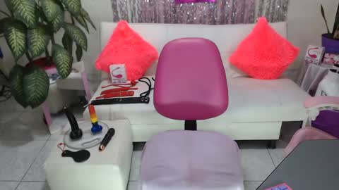 sexy pamela online show from 4, 3, 2025